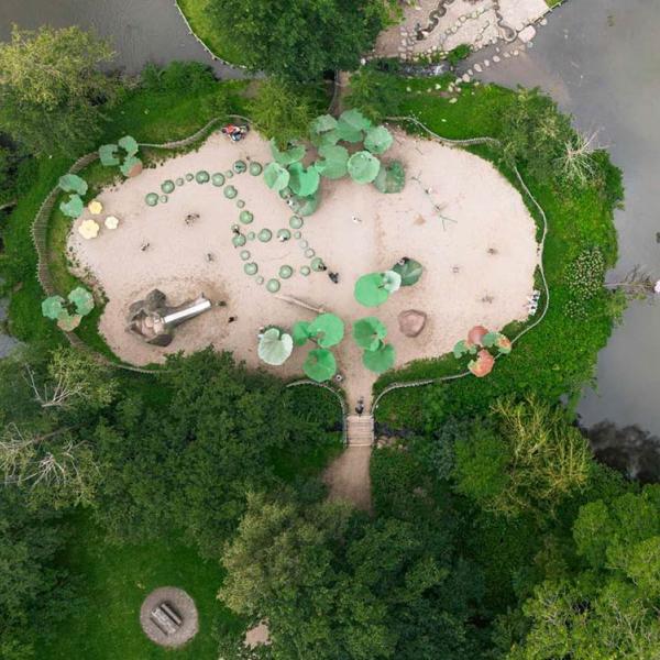 Legepladsen i Munkemose drone