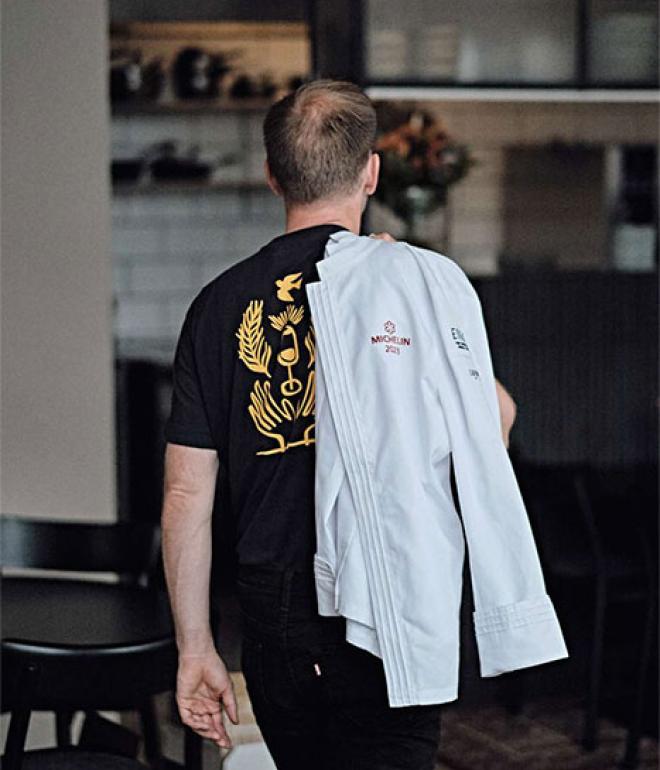 Christoffer Schärfe med michelin-jakke, Restaurant Aro