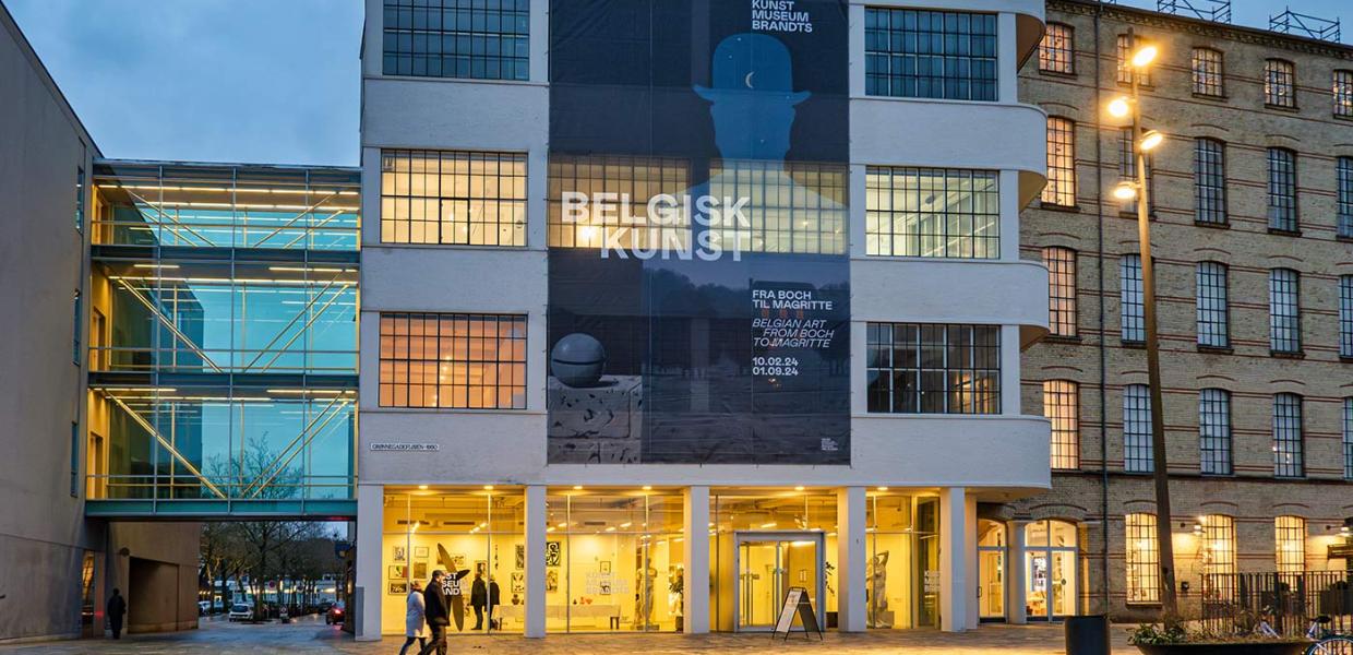 Kunstmuseum Brandts i vinterskumring