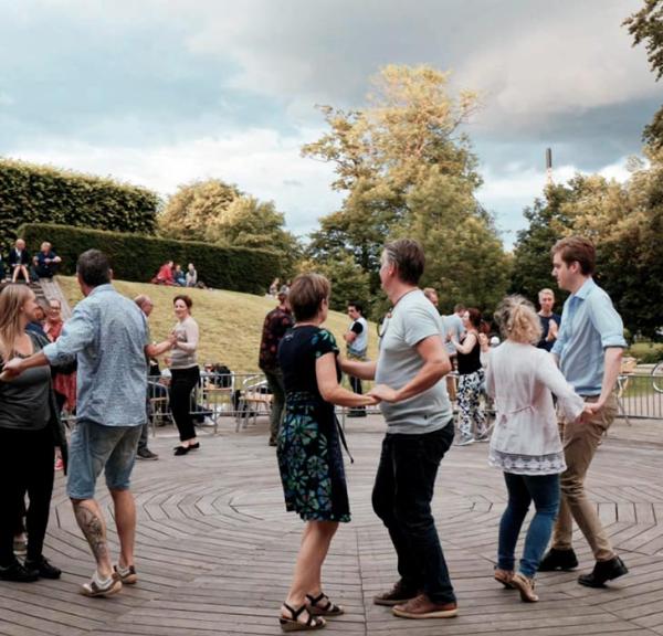 Sommerdans i Eventyrhaven