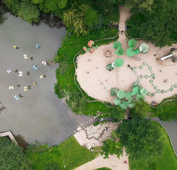 Legepladsen i Munkemose drone