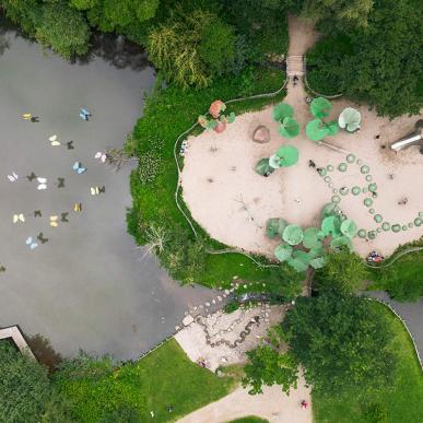 Legepladsen i Munkemose drone