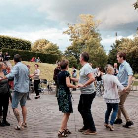 Sommerdans i Eventyrhaven