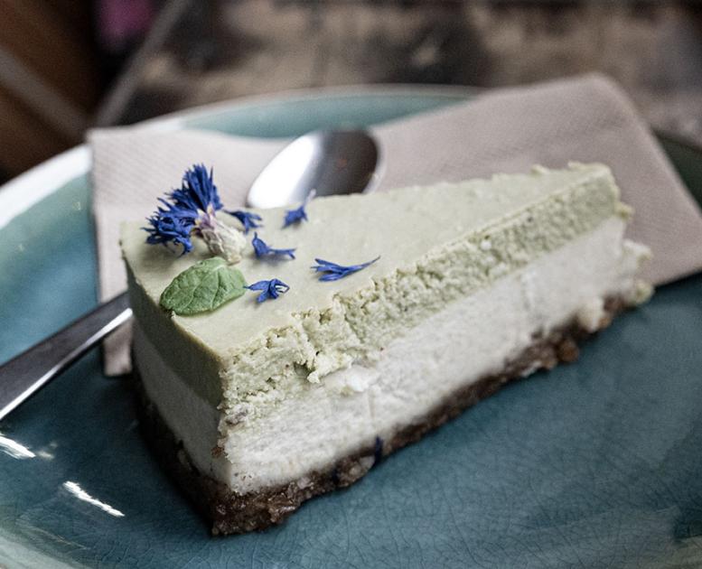 cafe kosmos cheese cake