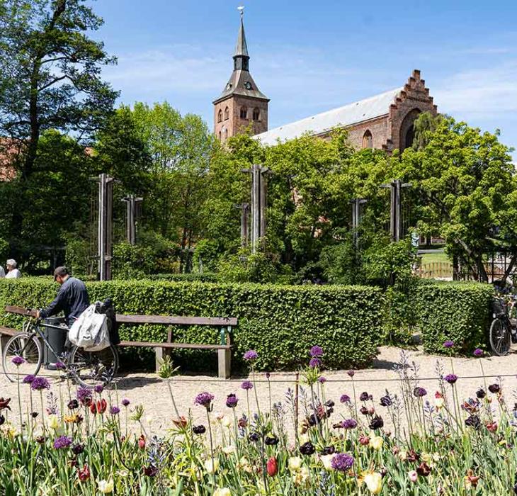 Domkirken set fra Eventyrhaven